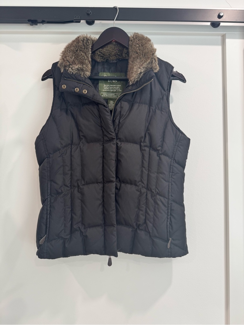 Vintage Eddie Bower Down-Filled Quilted Vest with Faux Fur Collar - Black